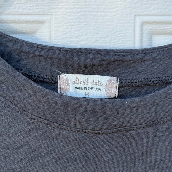 Women's Ruffled Gray Cropped Top🩶 - Picture 3 of 3